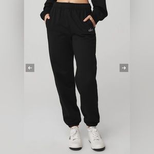 Black sweatpant ( ALO)